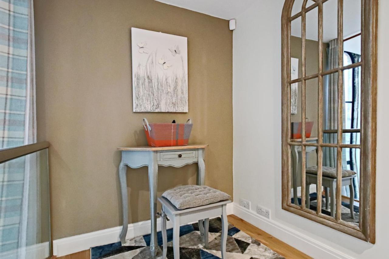 Church Suite, Stow-On-The-Wold, Sleeps 4, Town Location Kültér fotó