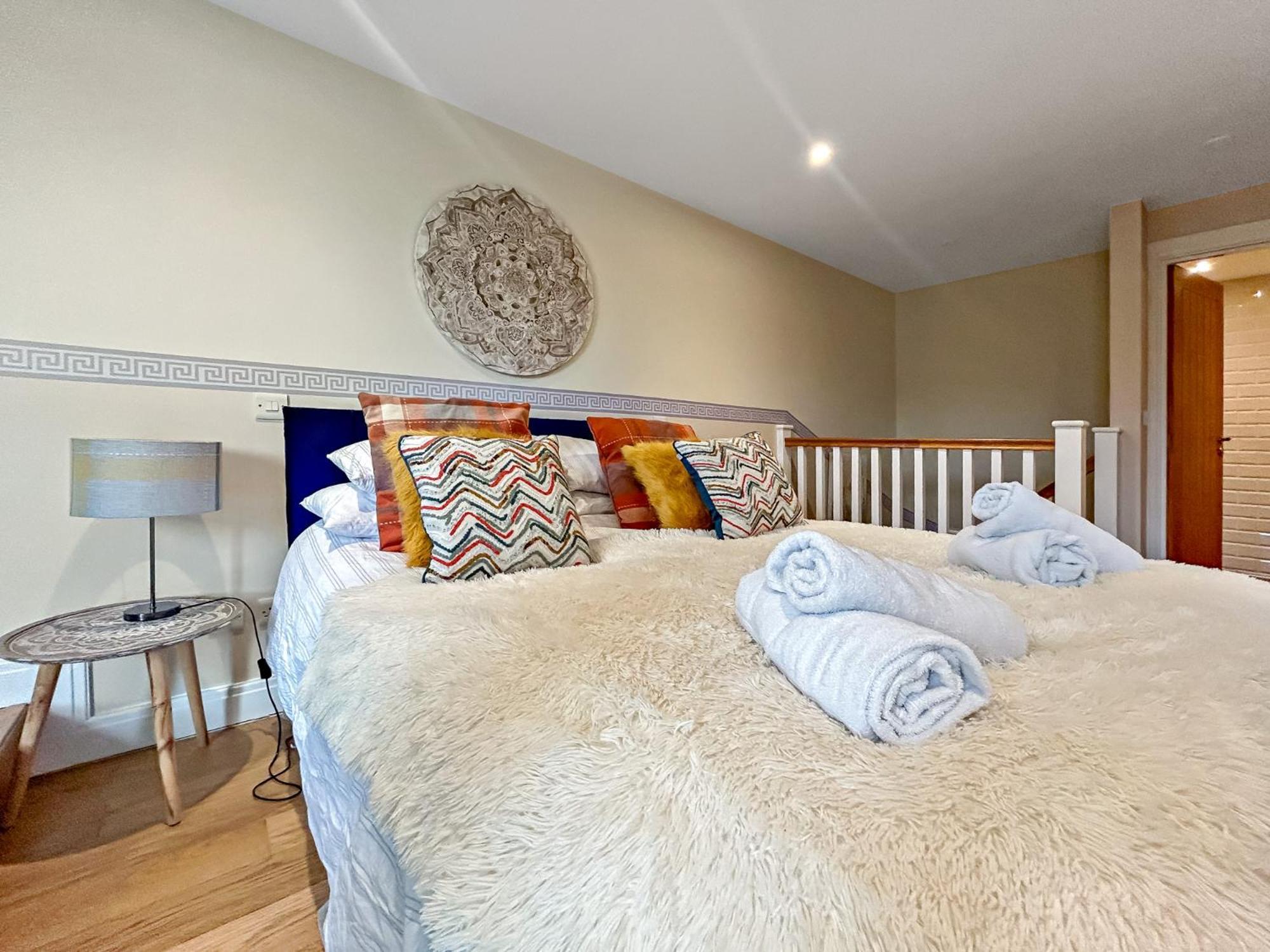 Church Suite, Stow-On-The-Wold, Sleeps 4, Town Location Kültér fotó